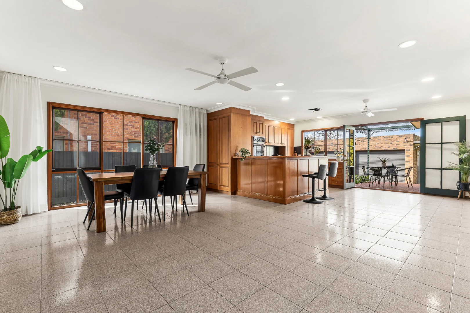 344 Huntingdale Road - Image 3