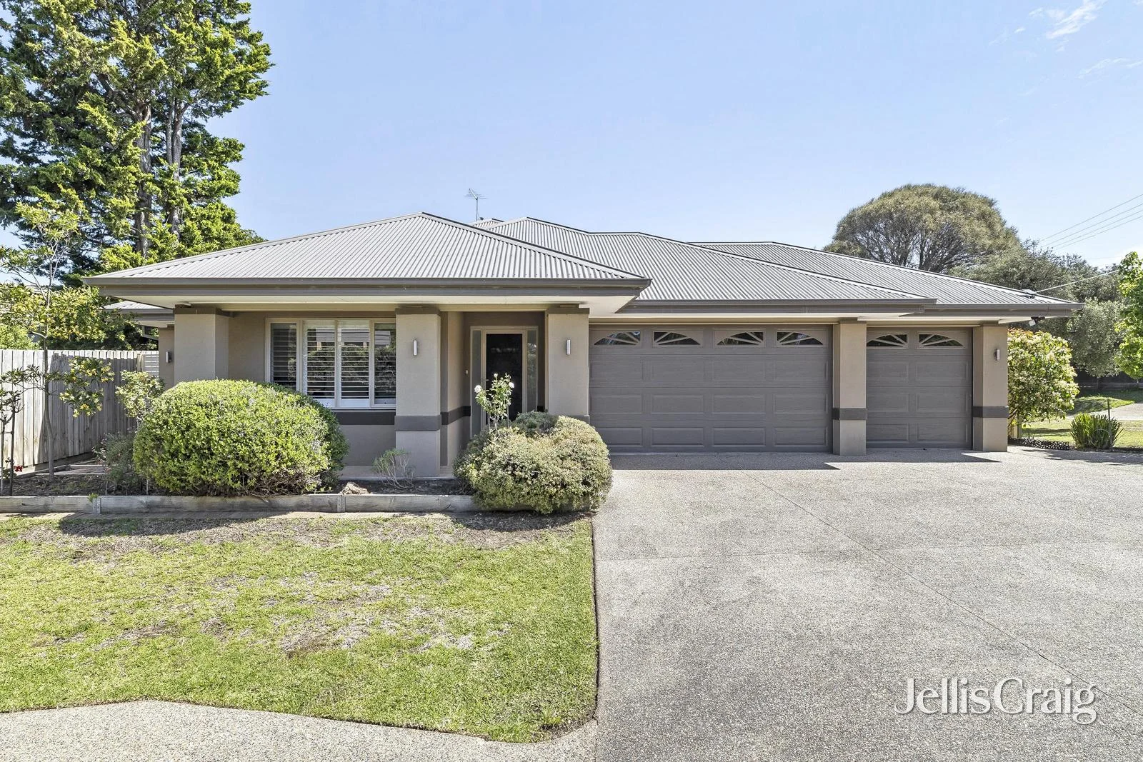 346 Melbourne Road (1/17)