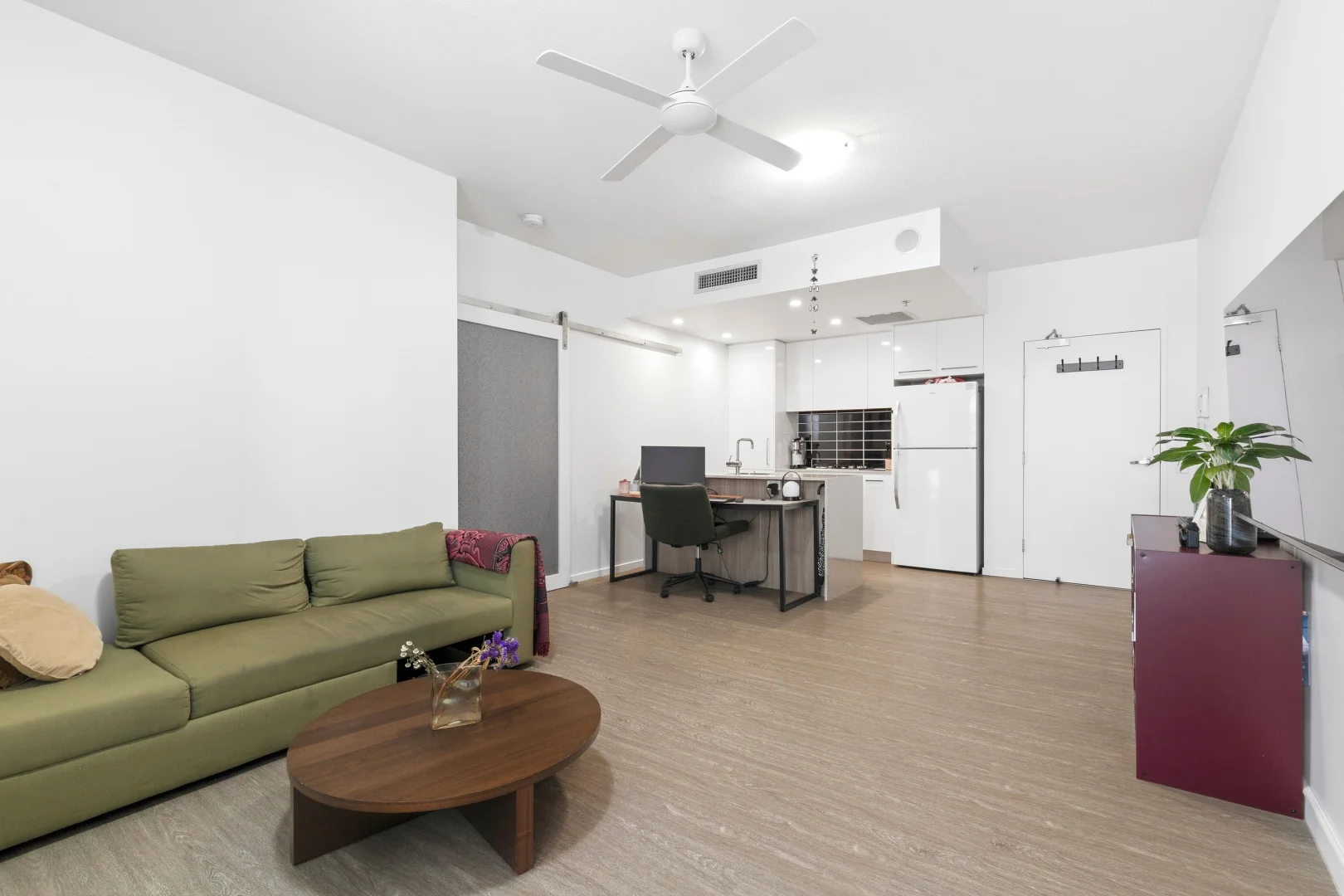 35/13 Railway Terrace - Image 4