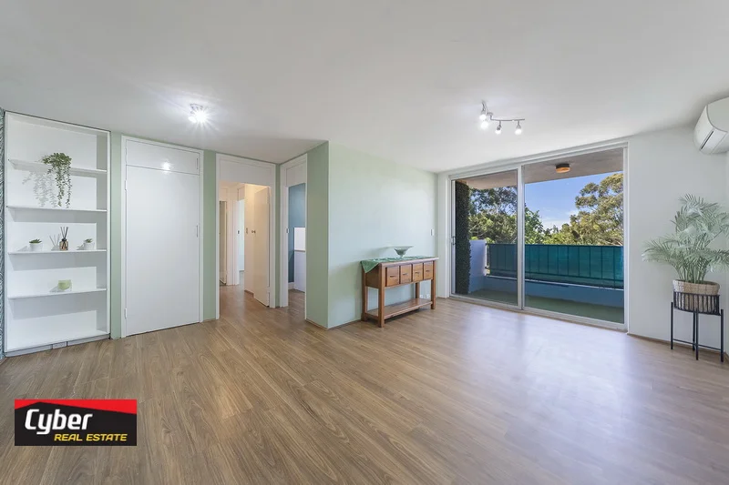 35/16 Leeder St (1/9)