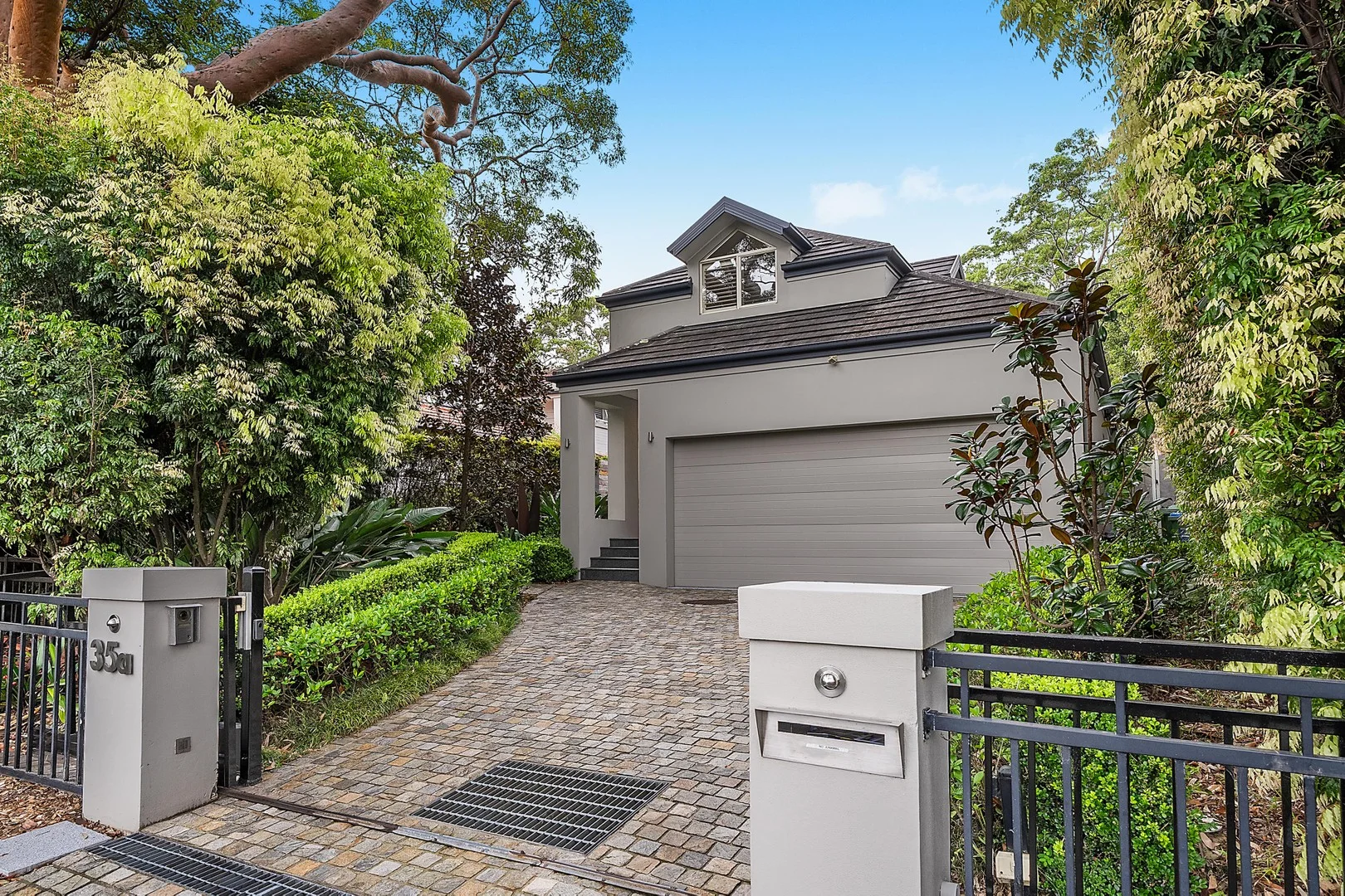 35A Tennyson Avenue (1/11)