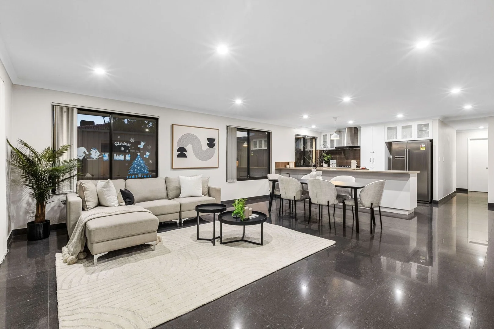 35A Whittle Place (1/33)