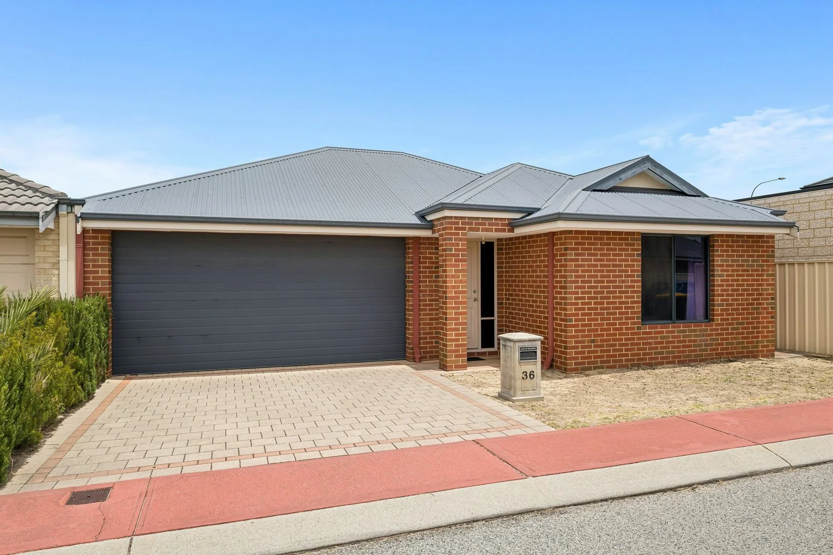 36/11 Hazlett Way (1/21)
