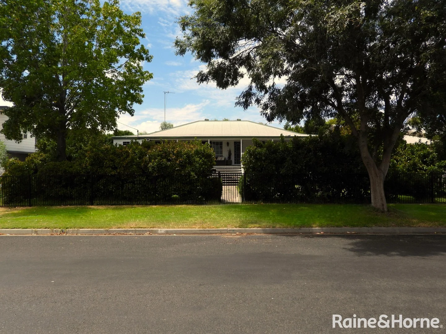 36 Boundary Street (1/27)