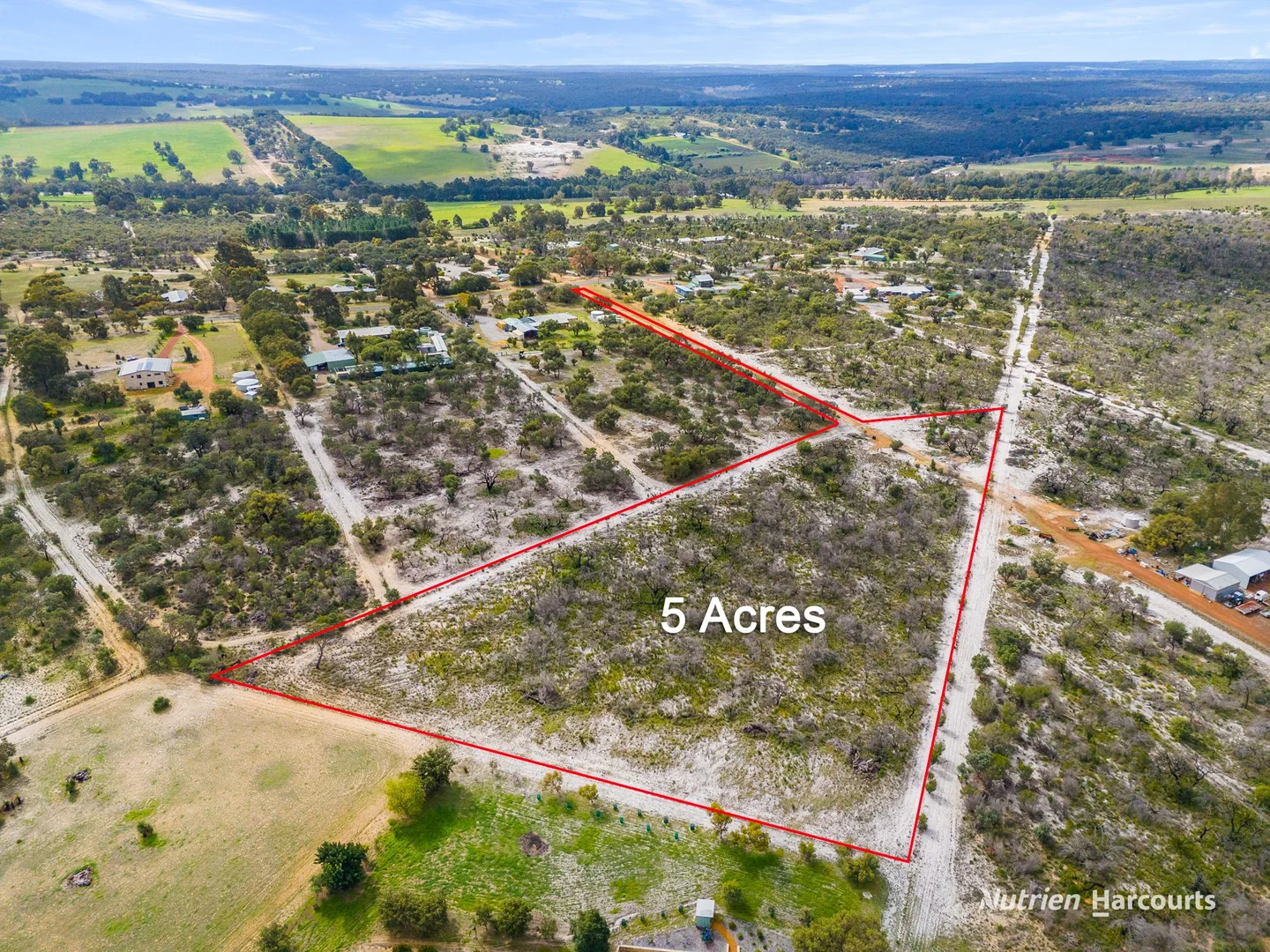 36 Crest View (Lennard Brook) - Image 2
