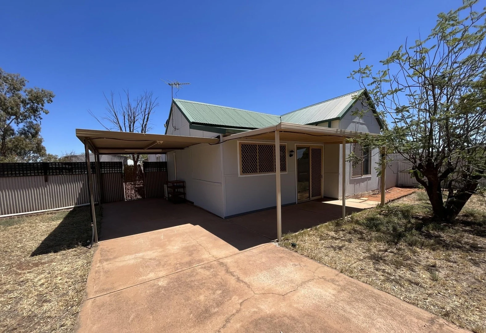 36 Dart Street (1/12)