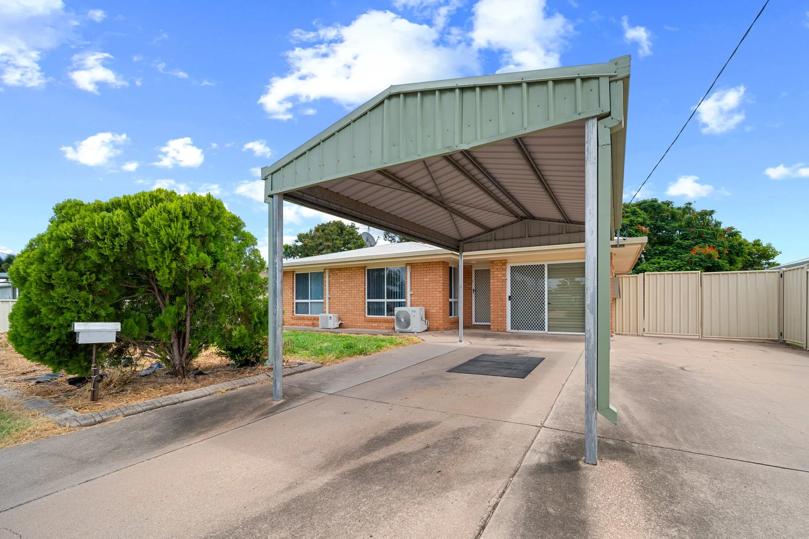 36 Jacqueline Drive (1/19)