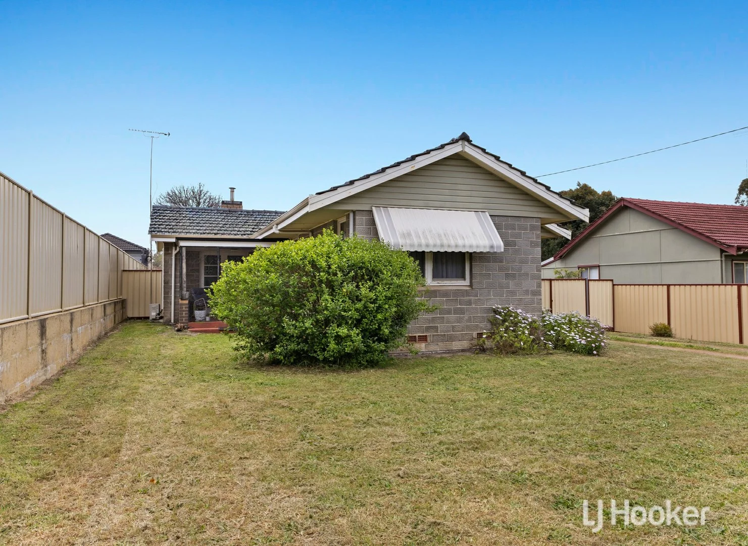 36 South Western Highway (1/18)
