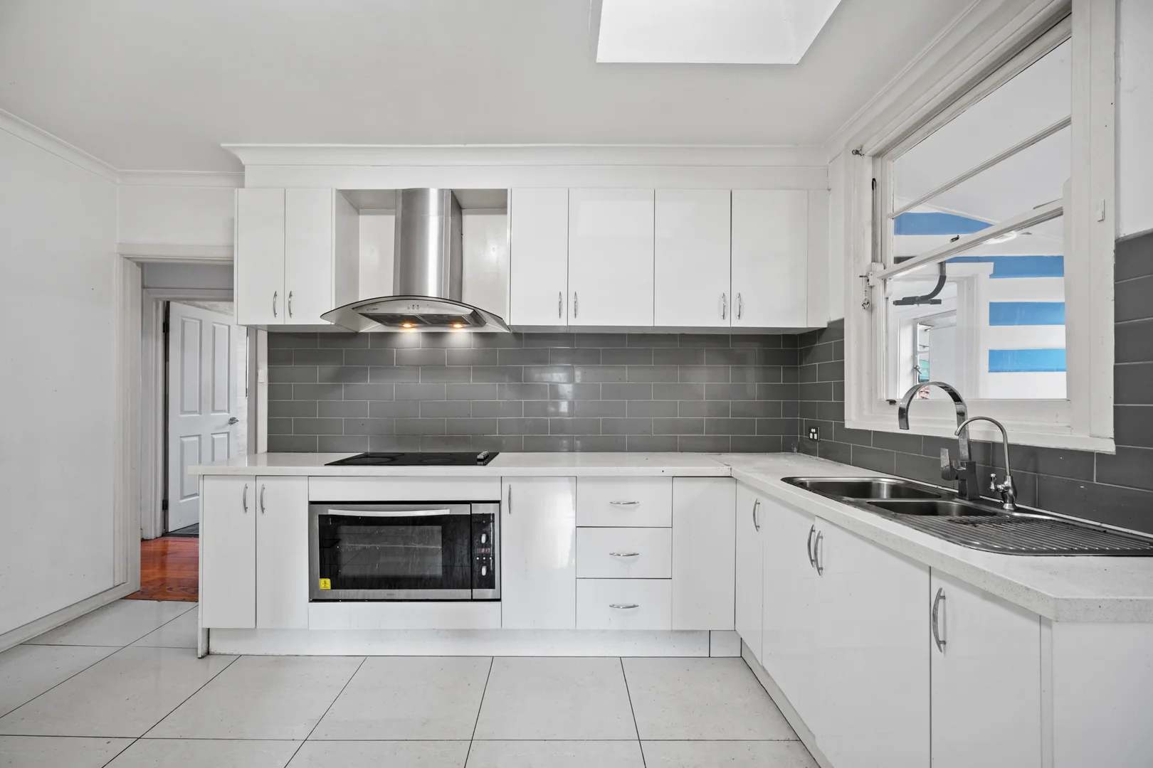 36 Springfield Road - Image 3