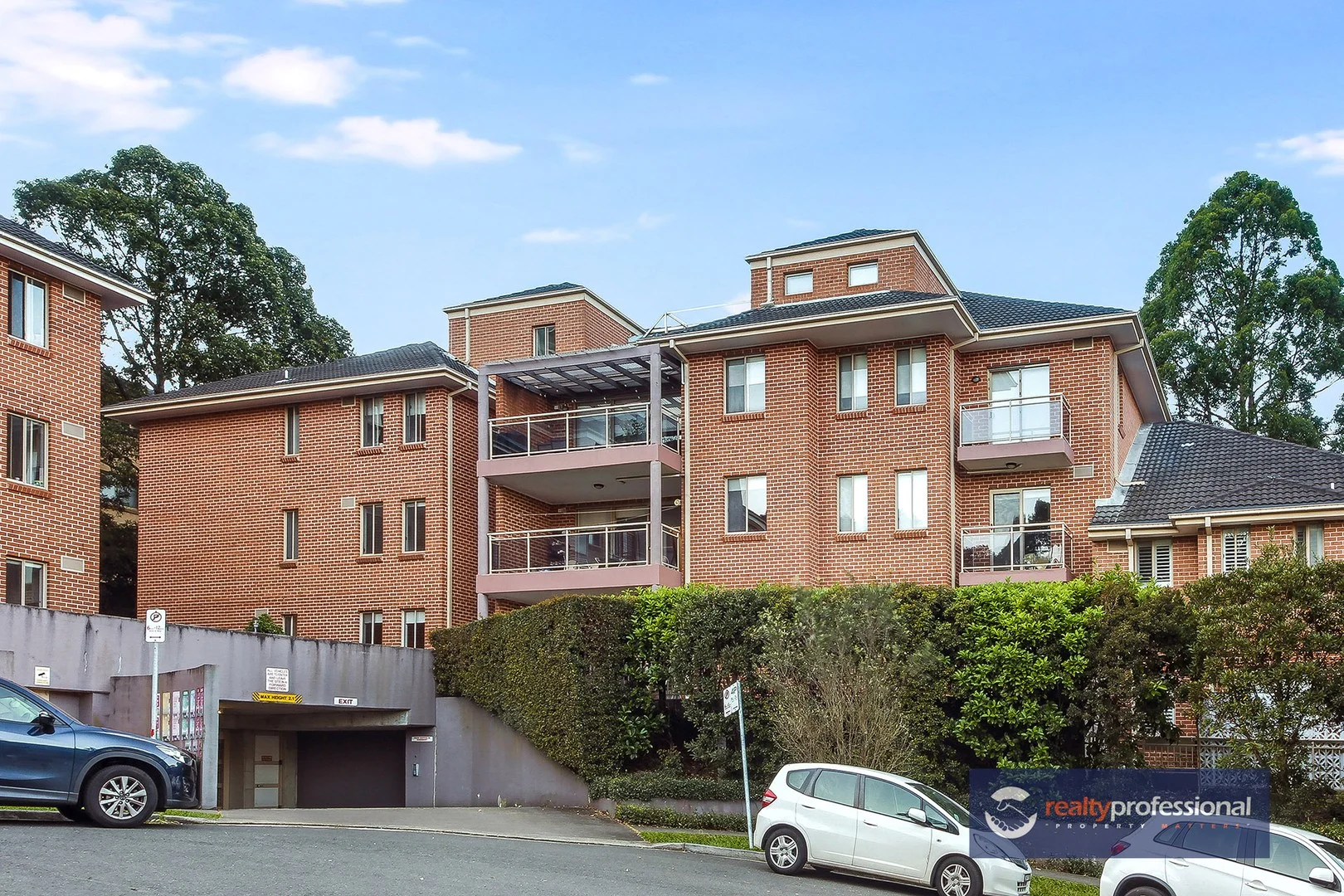 37/1-11 ROSA CRESCENT (1/10)