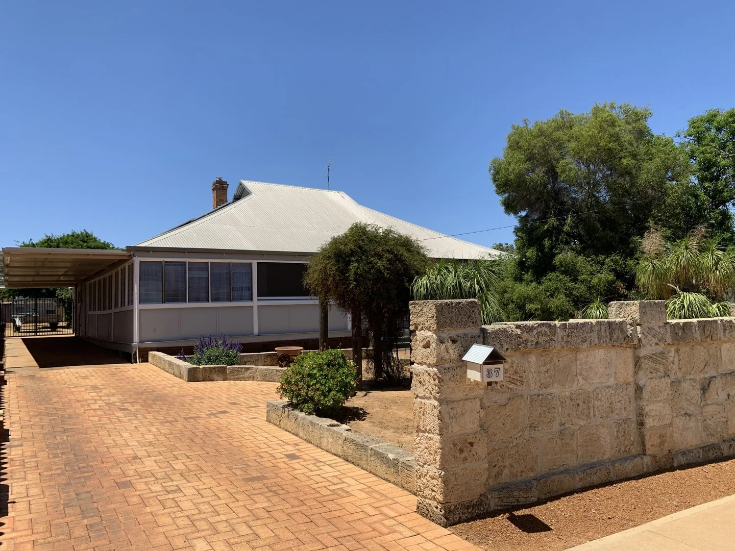 37 Goyder Street (1/1)