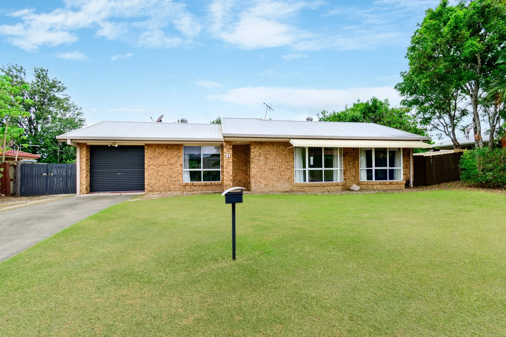 37 Lindner Street (1/28)