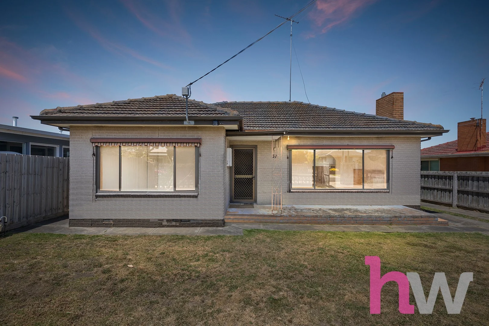 37 Pavo Street (1/1)