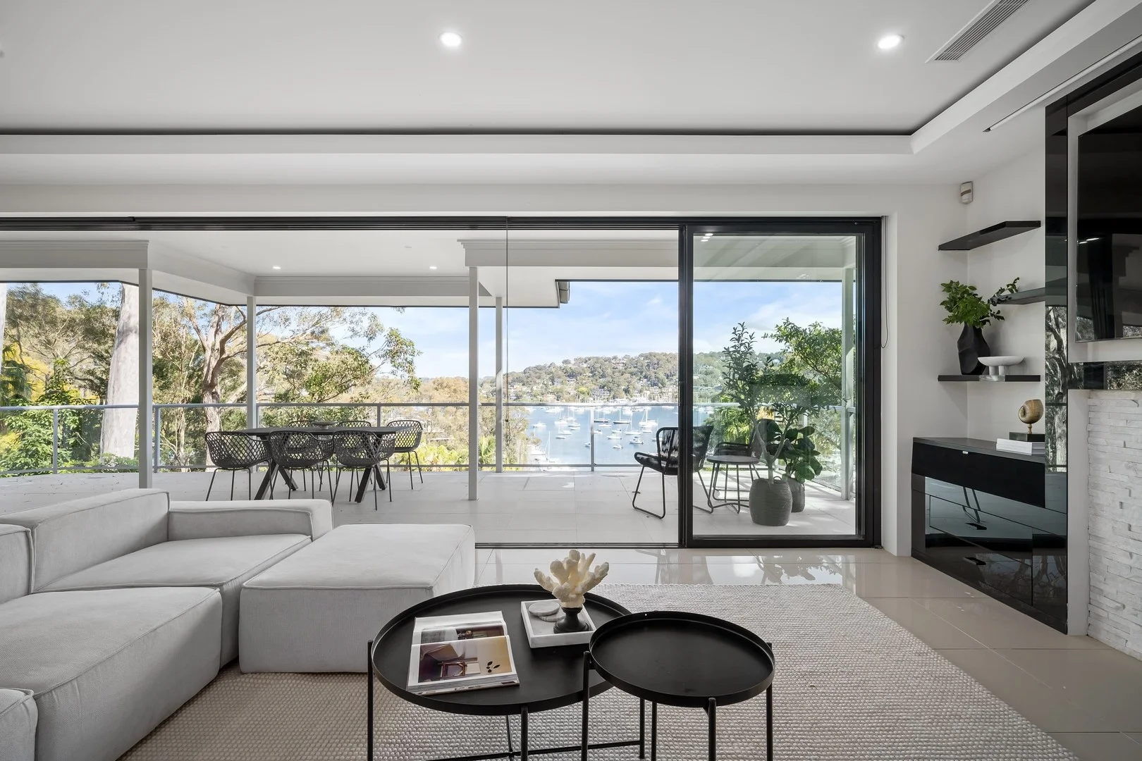 37 Prince Alfred Parade (1/17)