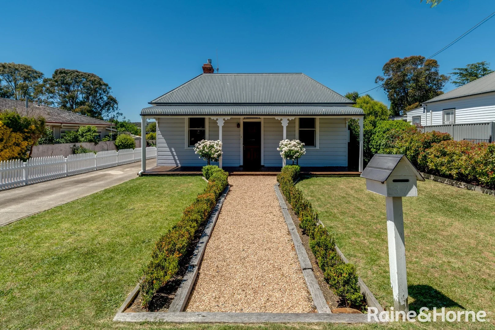 37 Reign Street (1/21)