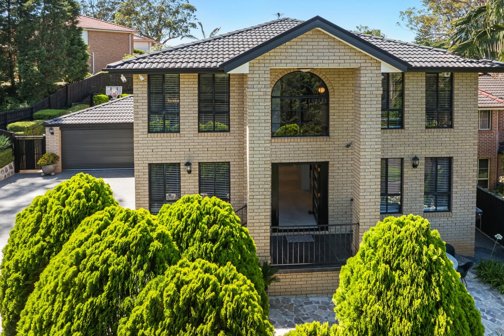 37 Roslyn Place (1/22)