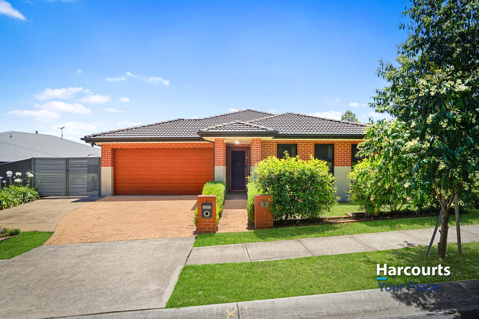 37 Townsend Crescent (1/1)