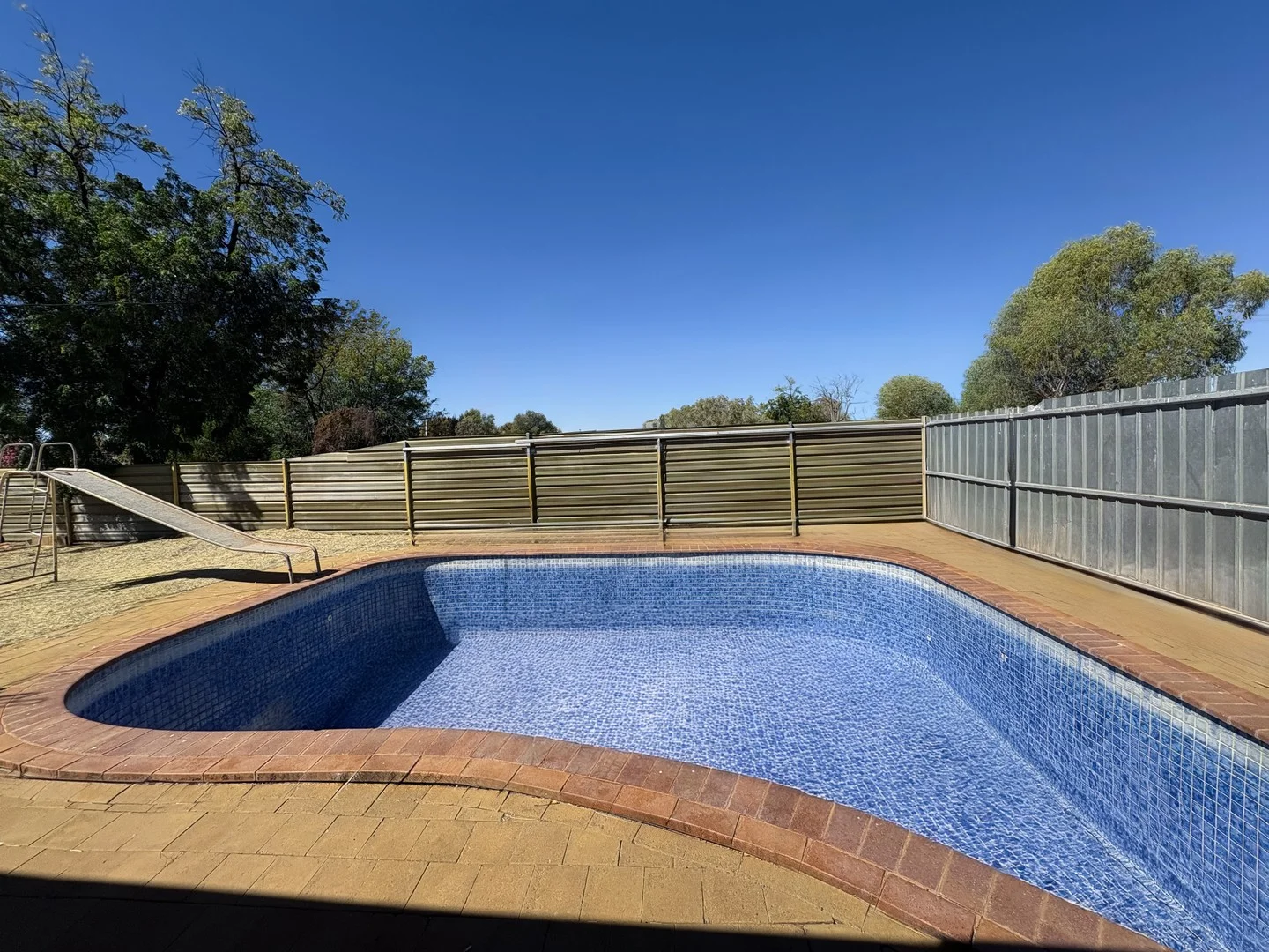 37 Turner Street (1/16)