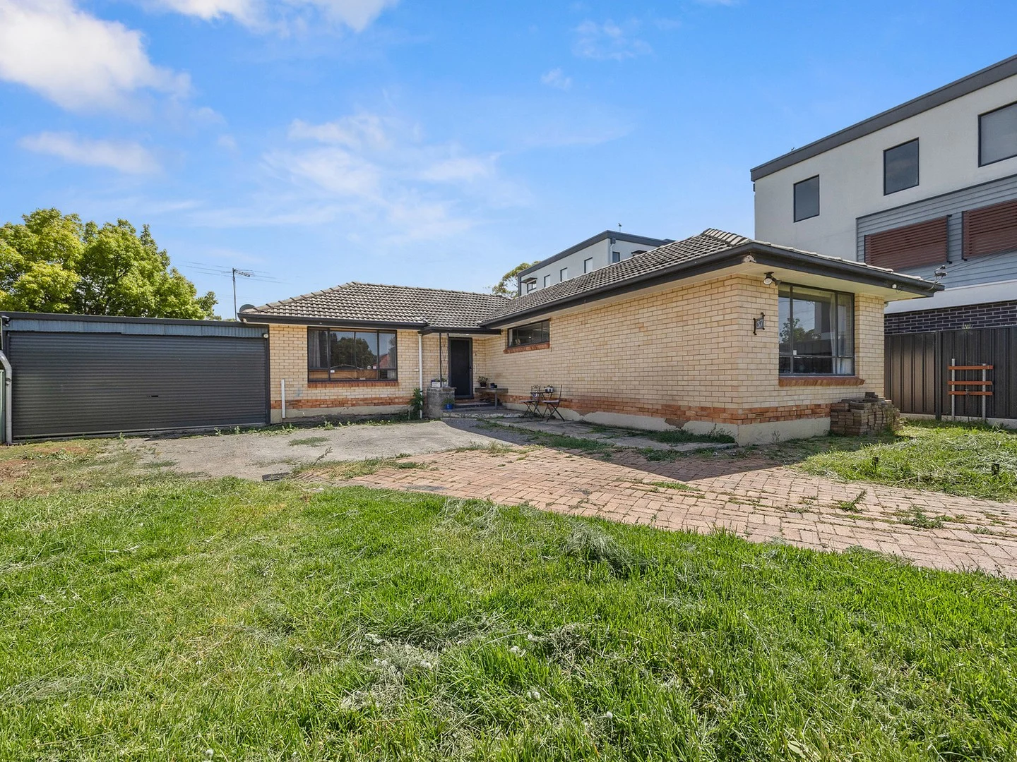 37 Warwick Grove (1/12)