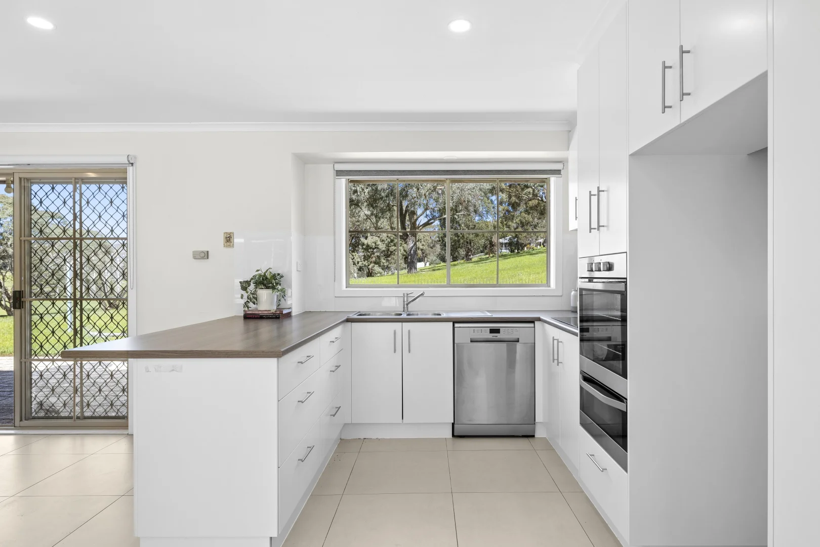 378 Lauriston Road - Image 4