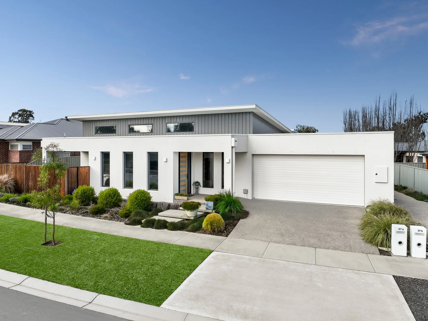 37A Redgum Drive (1/13)