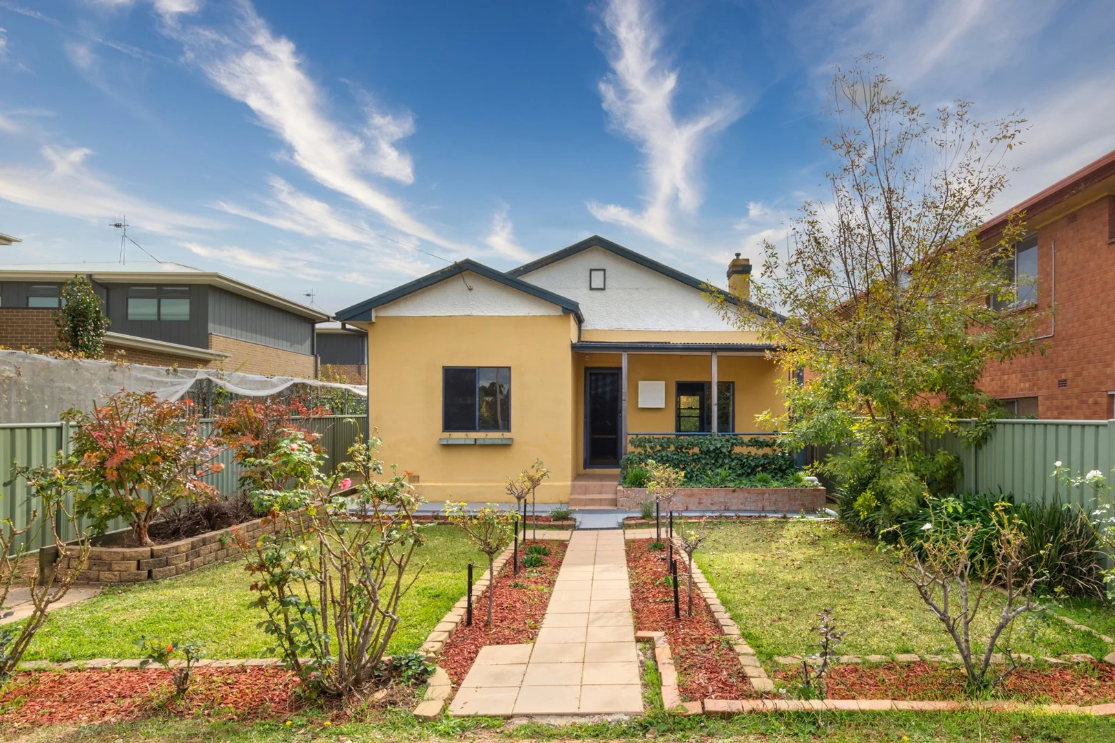 37B Thurralilly Street (1/17)