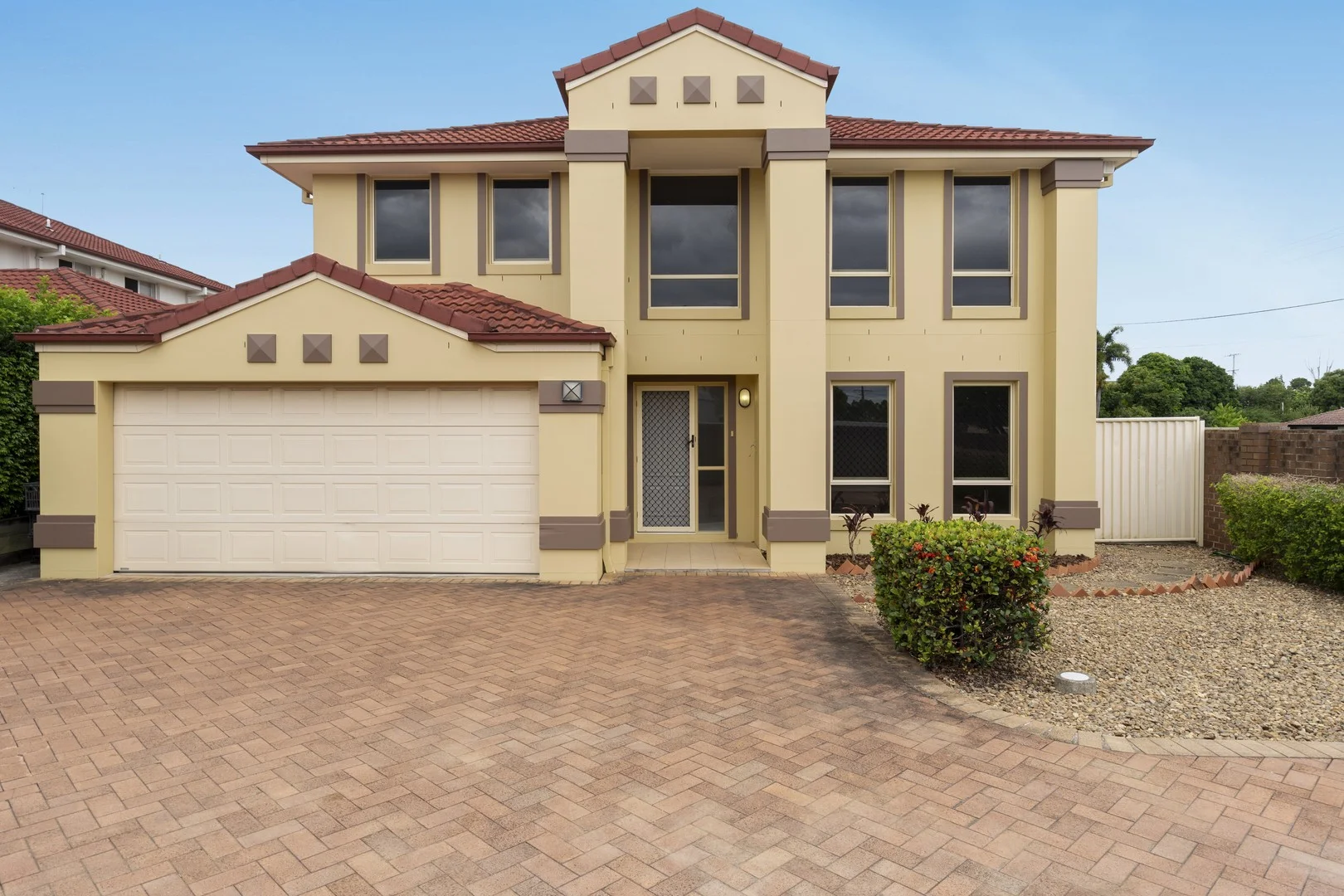 38 Cavallaro Street (1/22)
