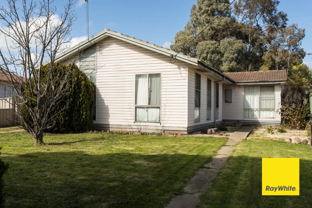 38 Hughes Street (1/11)