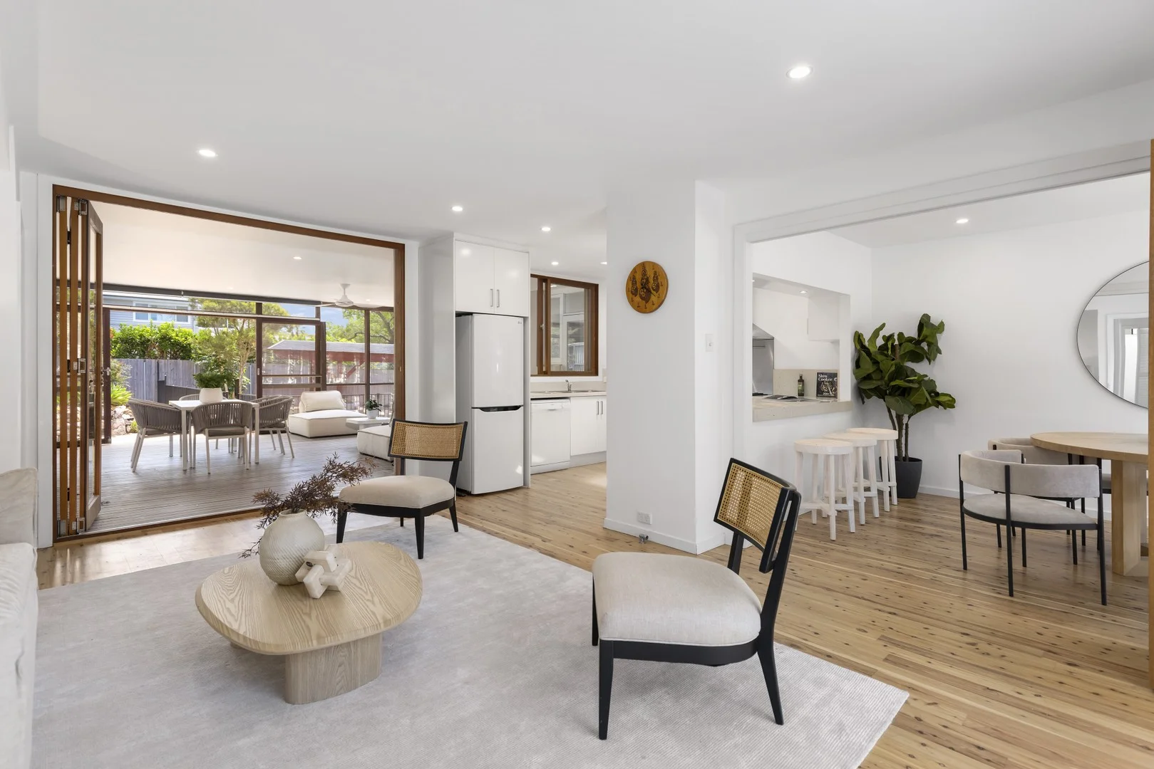 38 Karalta Crescent (1/12)