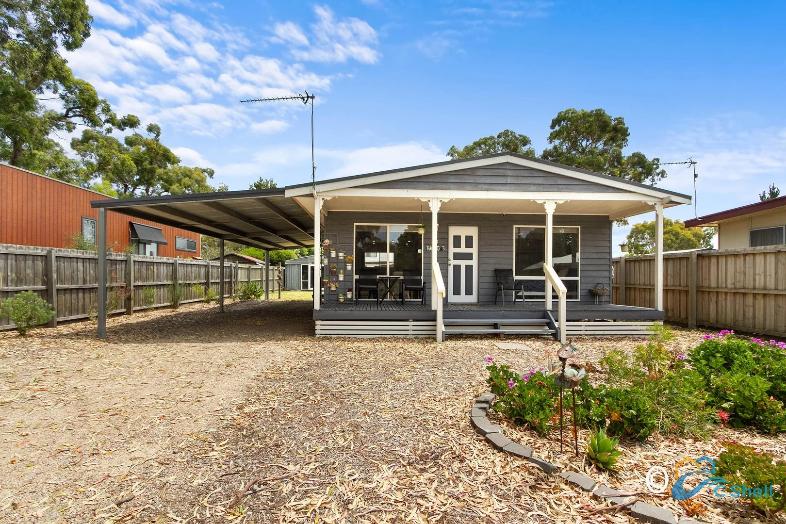 39 Davies Street (1/17)