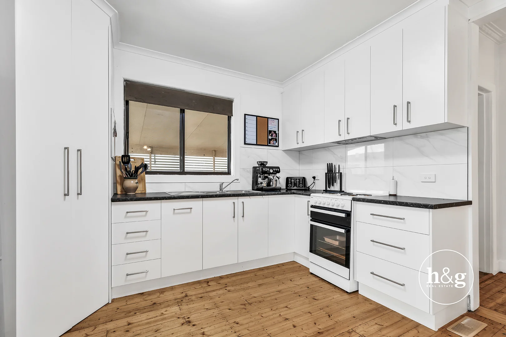 39 Edis Street - Image 2