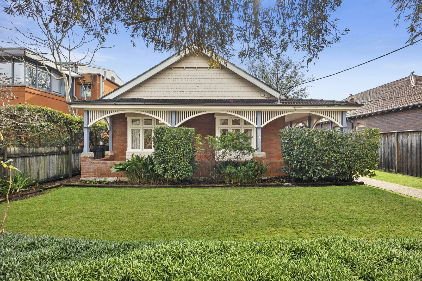 39 Merrenburn Avenue (1/1)