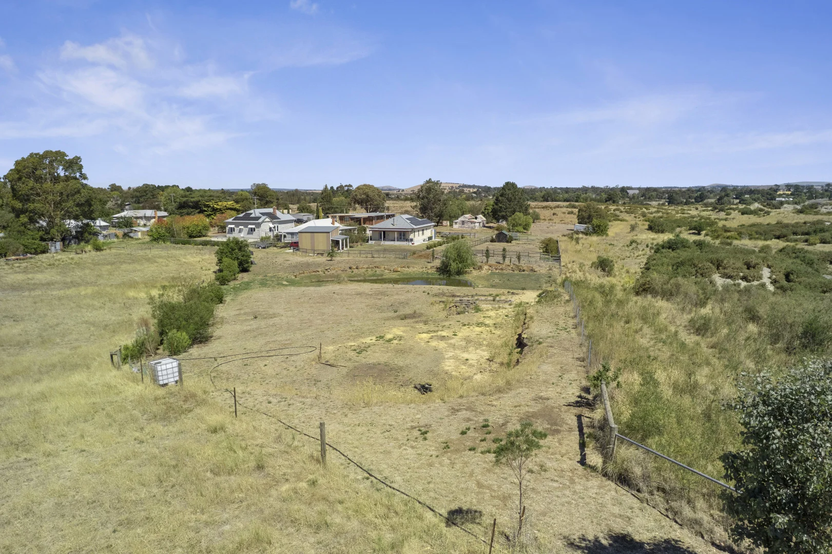3A Albert Street - Image 2