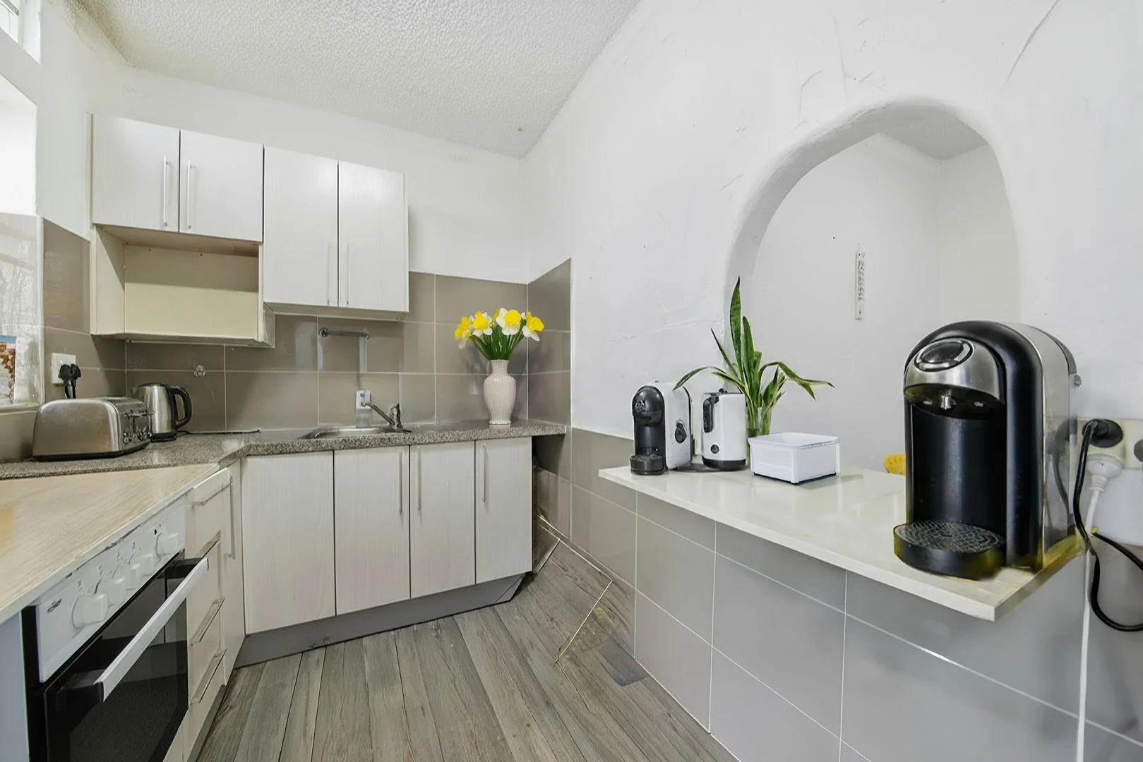4/11 Hart Street (1/9)