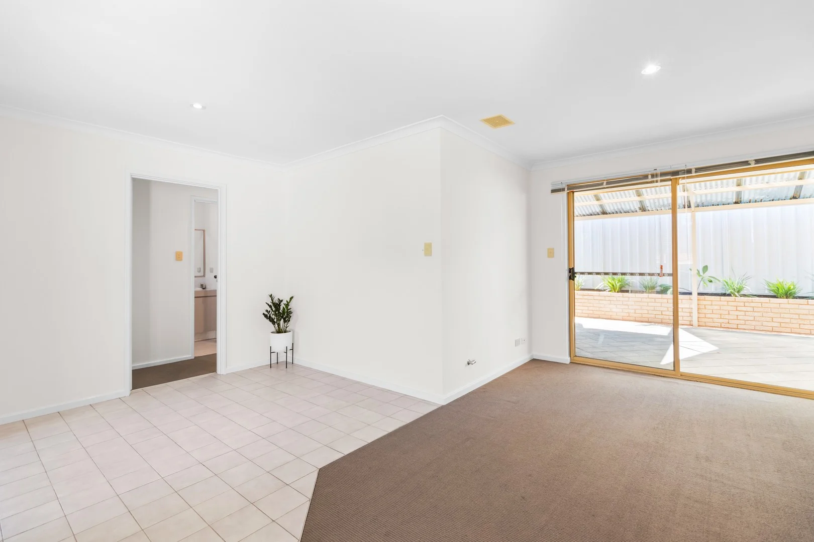 4/12 Tyler Street (1/27)