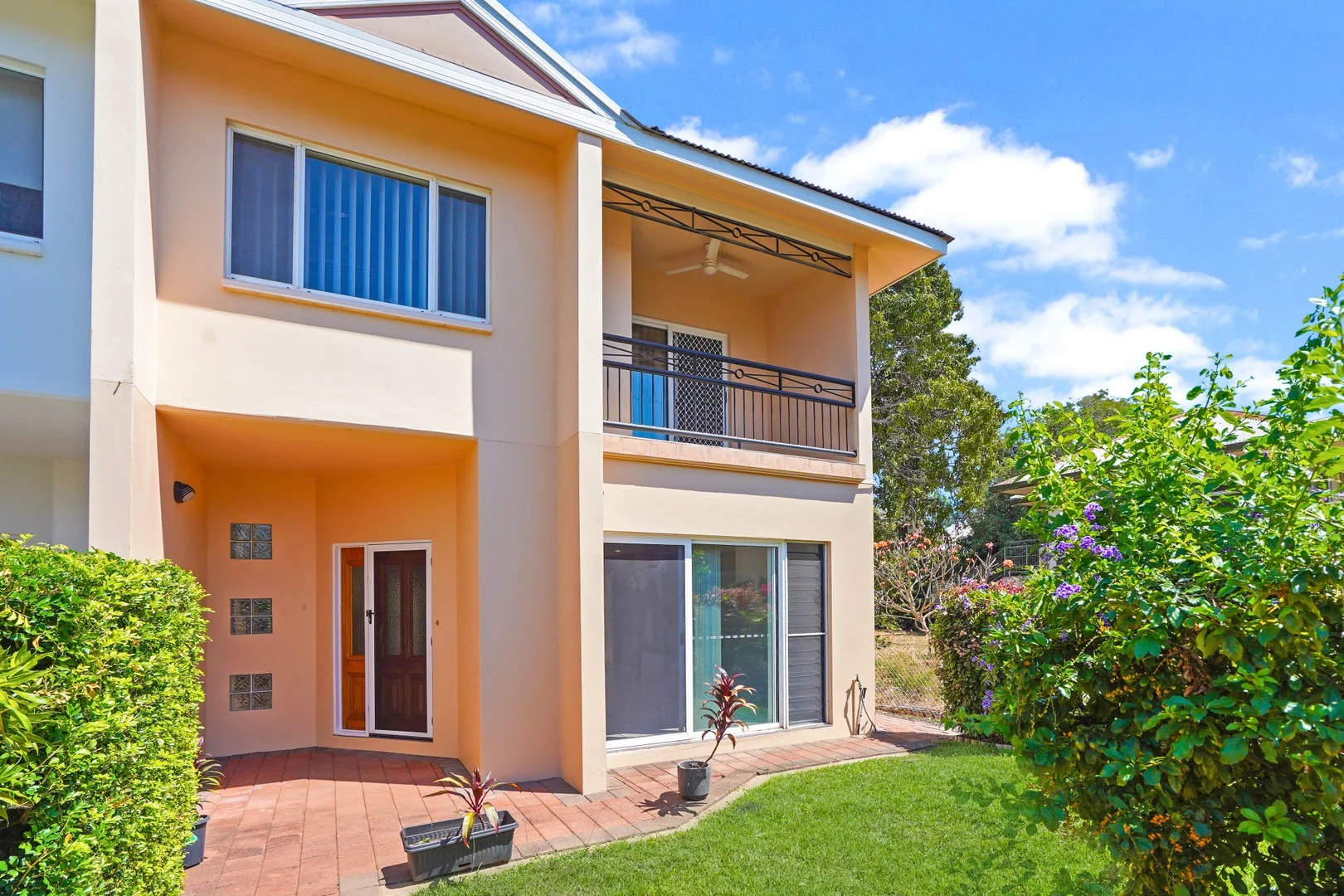 4/143 Mitchell Street (1/19)