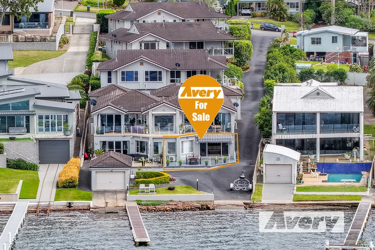 4/156 Kilaben Road (1/22)