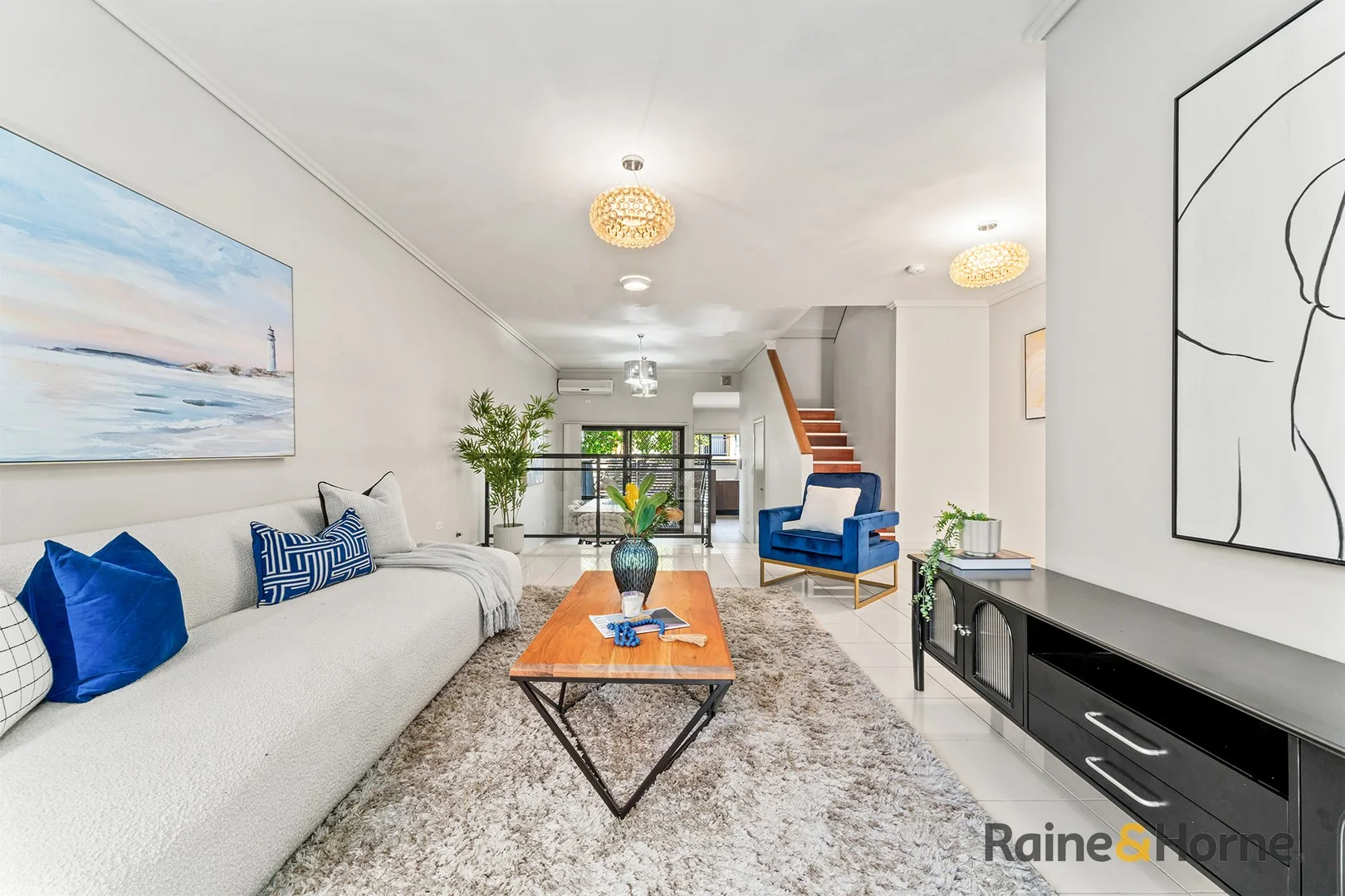 4/2 Charles Street (1/22)