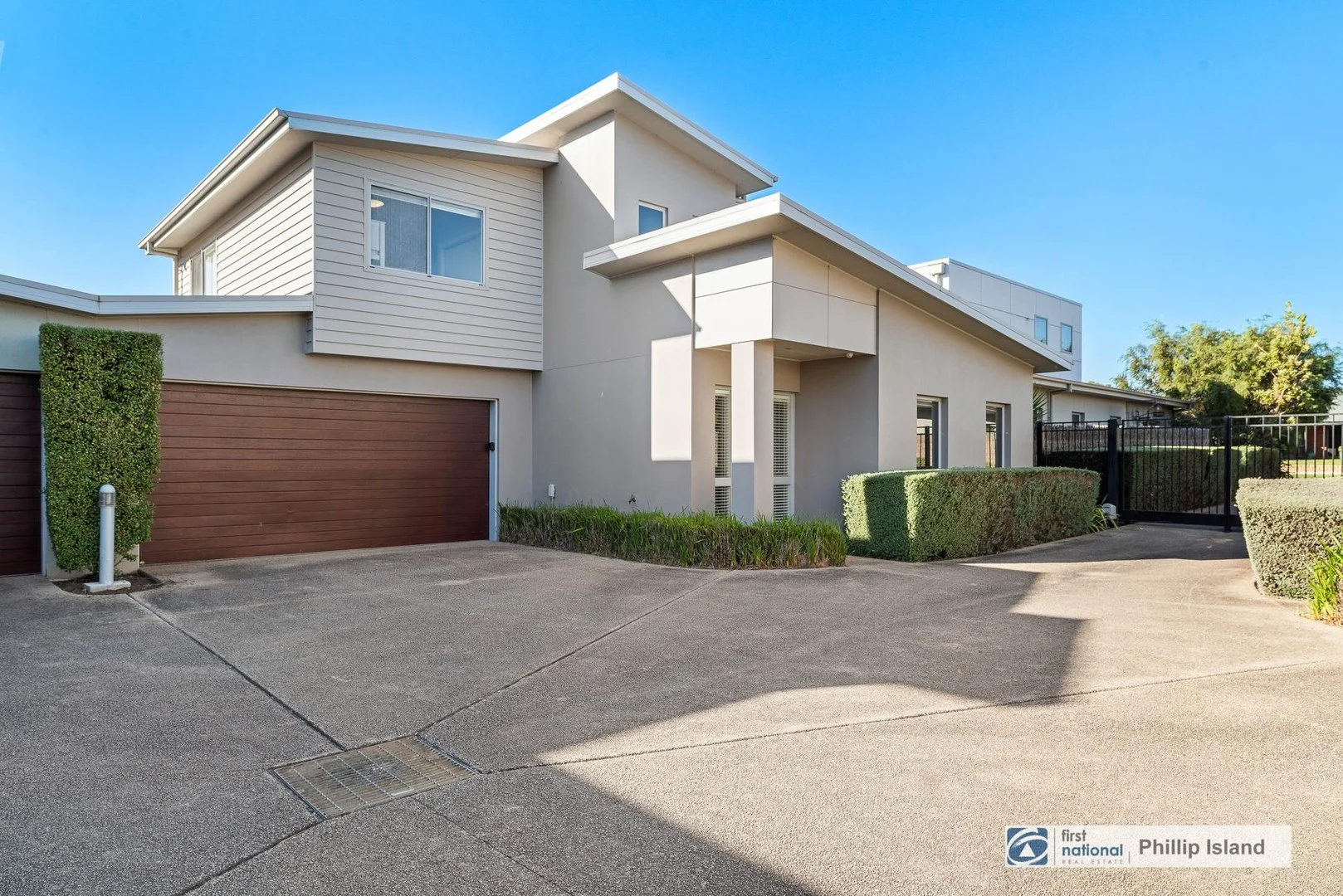 4/24 Redwood Drive (1/14)