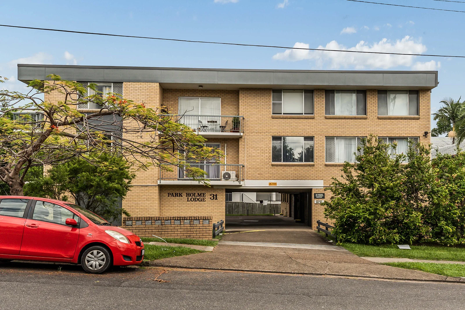 4/31 Brisbane Street (1/9)