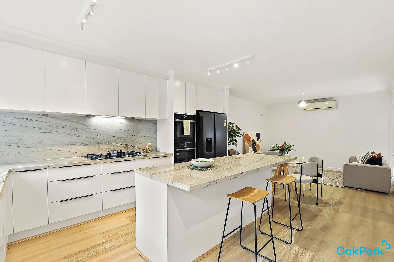 4/34 Longview Street (1/16)