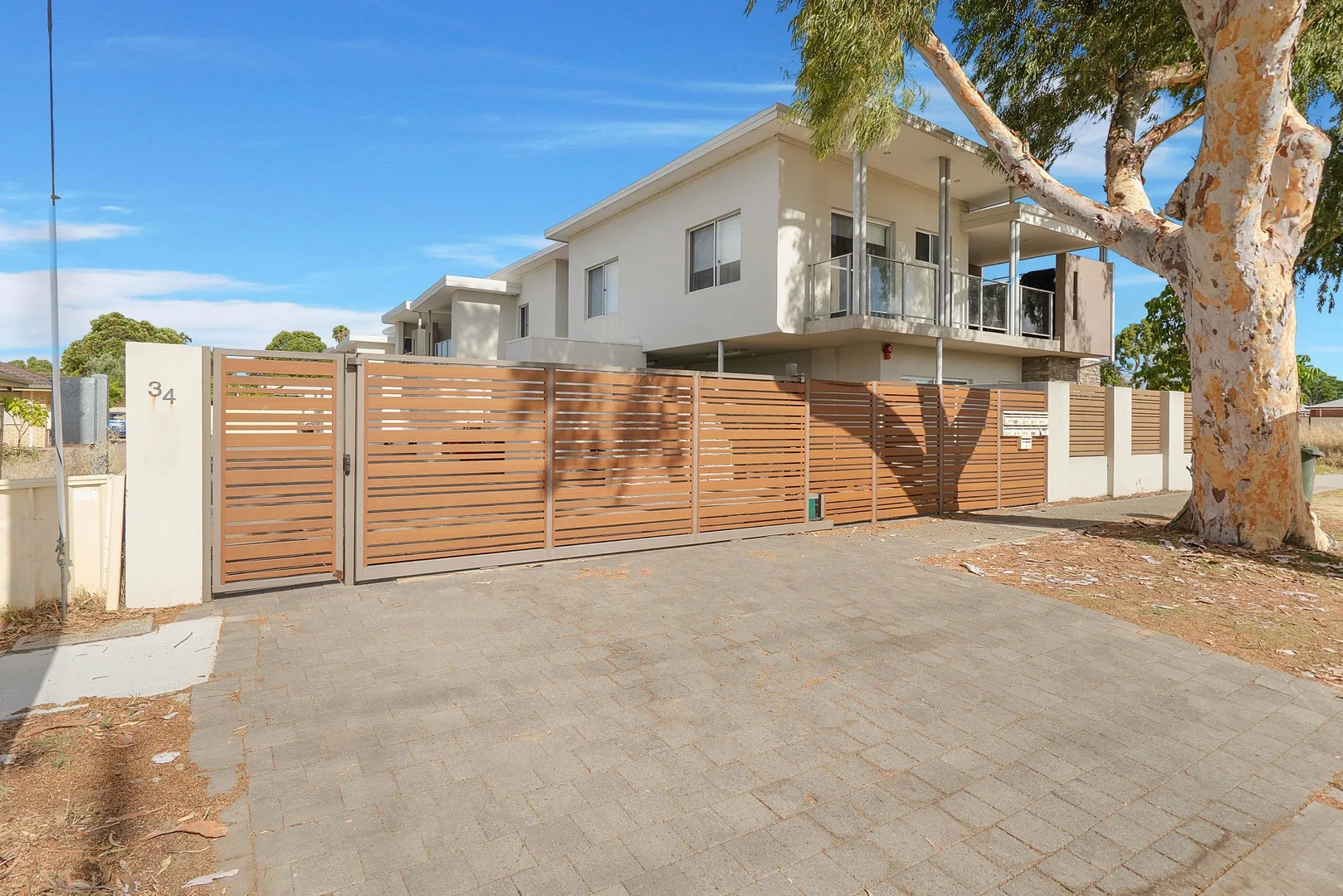 4/34 Loton Ave (1/16)
