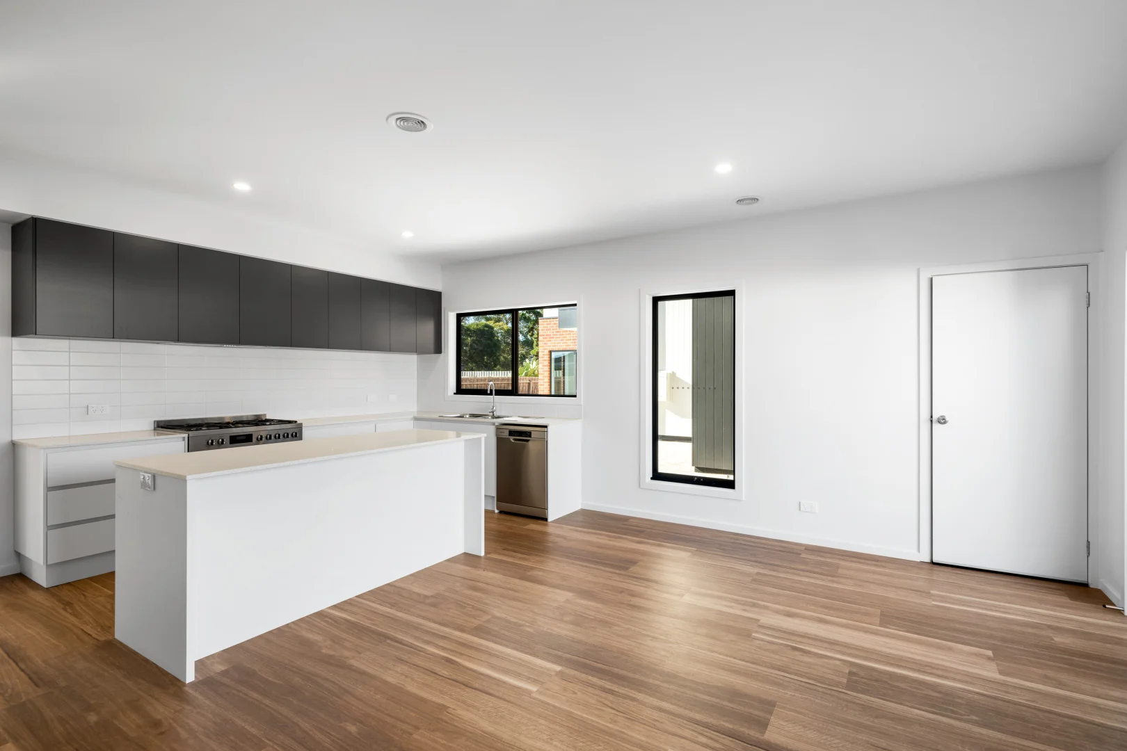 4/35 Ward Street - Image 3