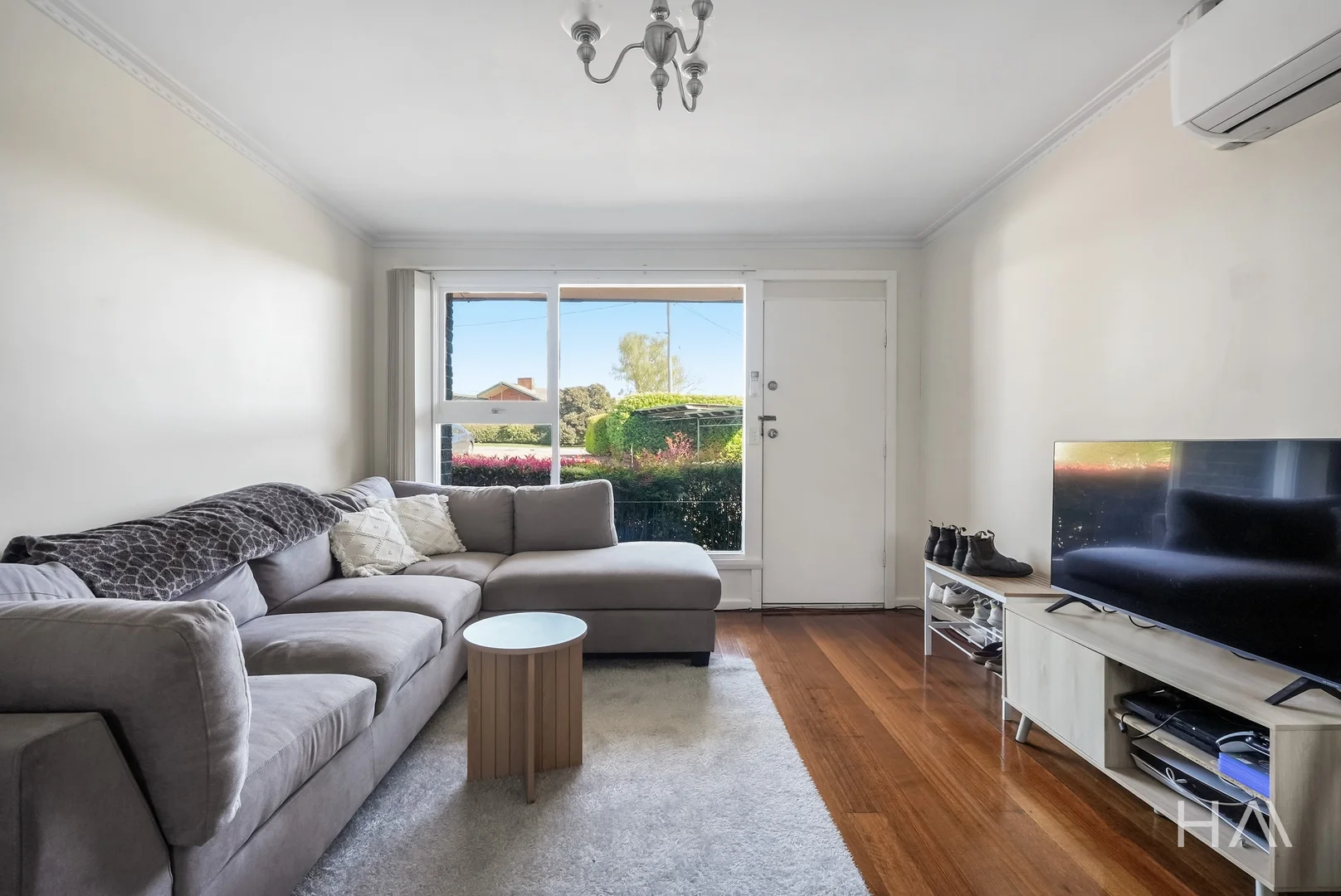 4/4 Bruce Street - Image 4