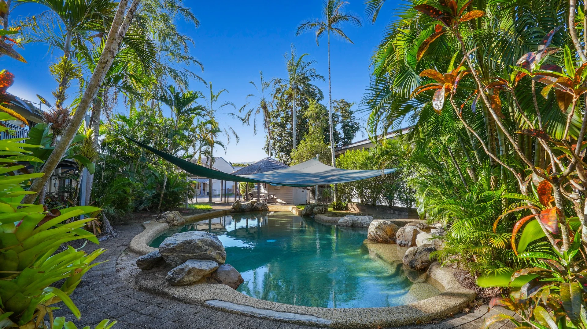 4/457 Severin Street (1/13)