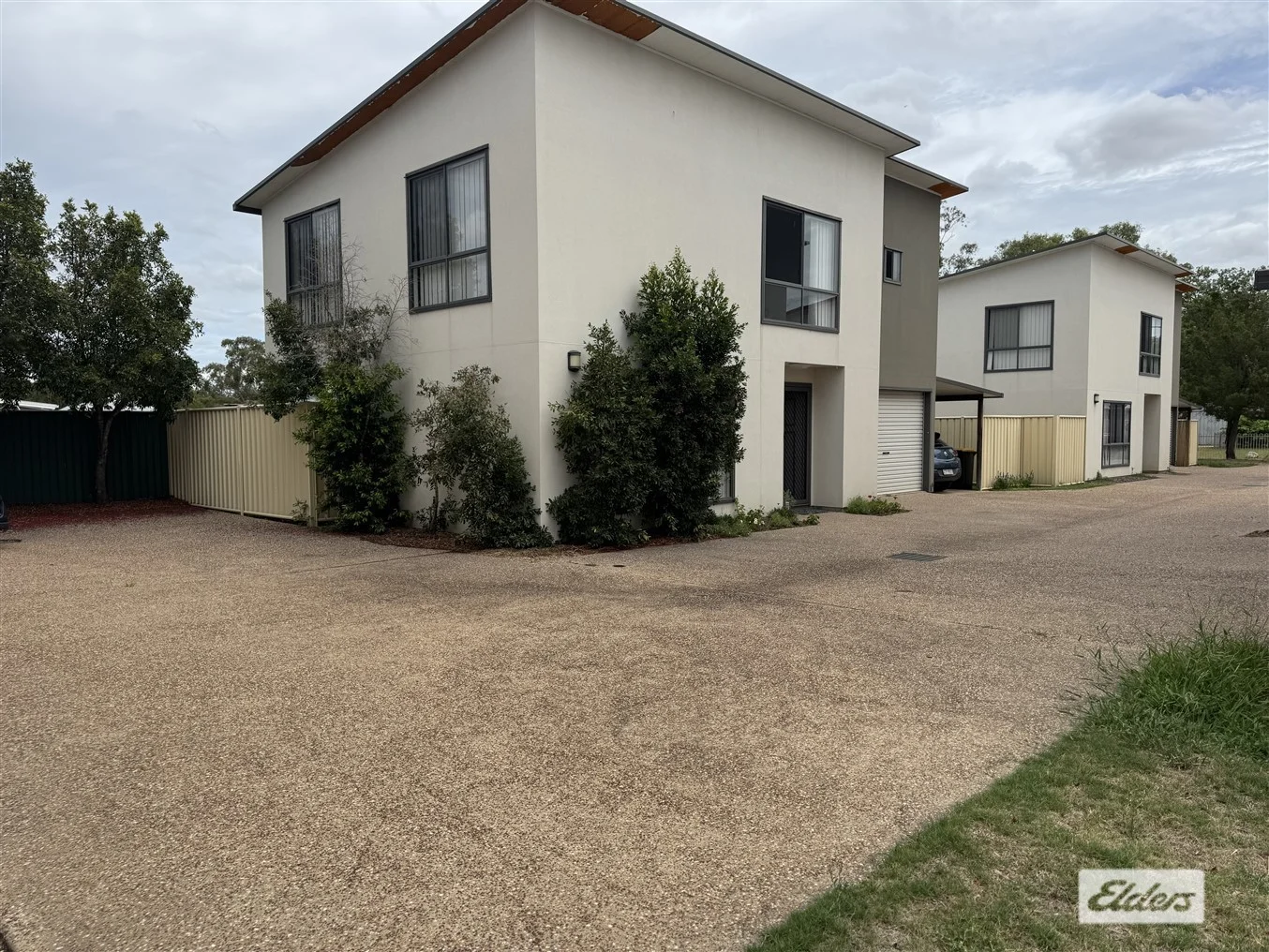 4/6 Holland Street (1/18)