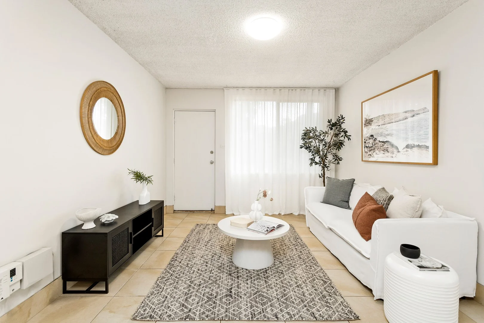 4/68 Yellagong Street (1/9)