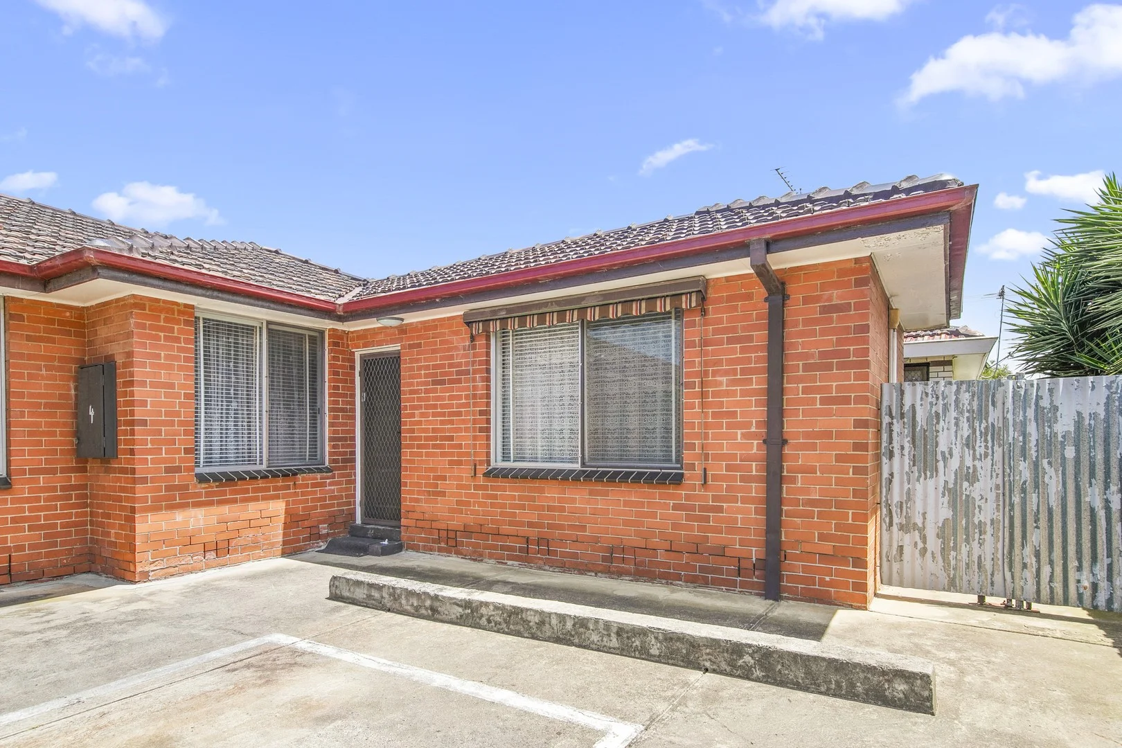 4/96 Saltley Street (1/9)