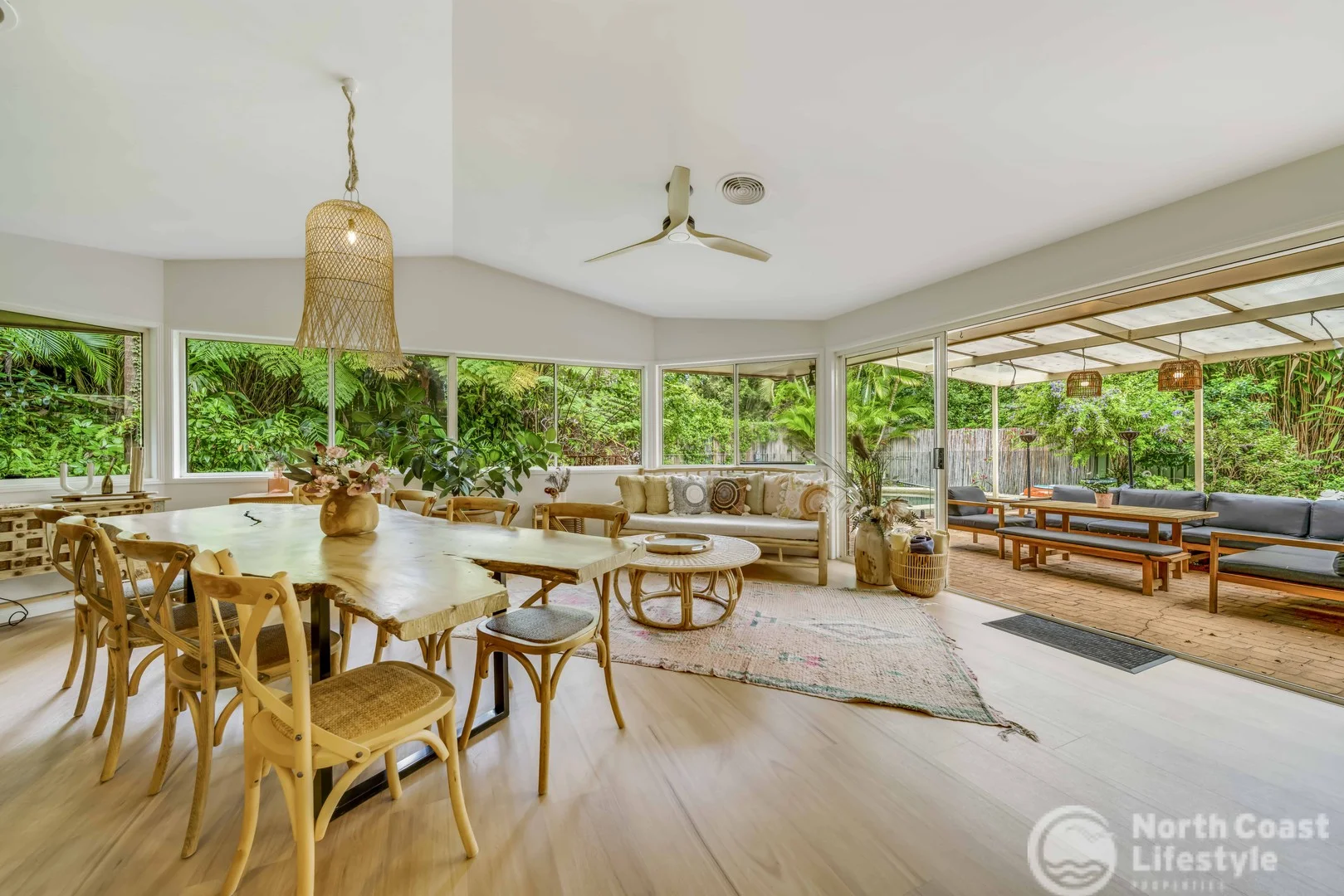 4 Aloota Crescent (1/46)