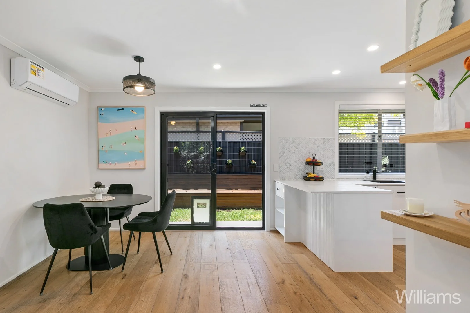 4 Bright Avenue (1/27)